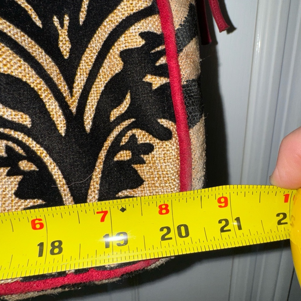 Atenti Overnighter Floral and Zebra Arabesque Carpet Bagger Bag - Picture 11 of 14
